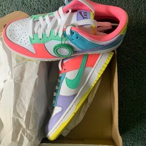Women’s Nike Dunk Low SE